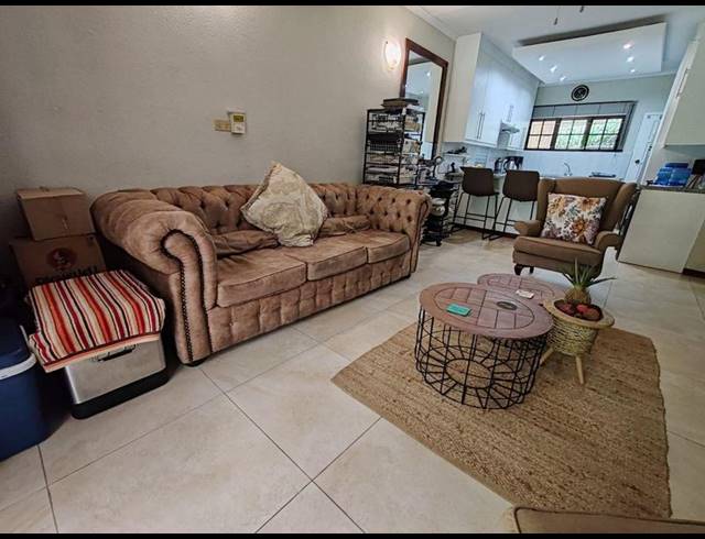 2 BEDROOM APARTMENT FOR SALE IN RENNIES BEACH